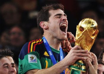 Thánh Iker Casillas sự an toàn nơi khung thành Tây Ban Nha